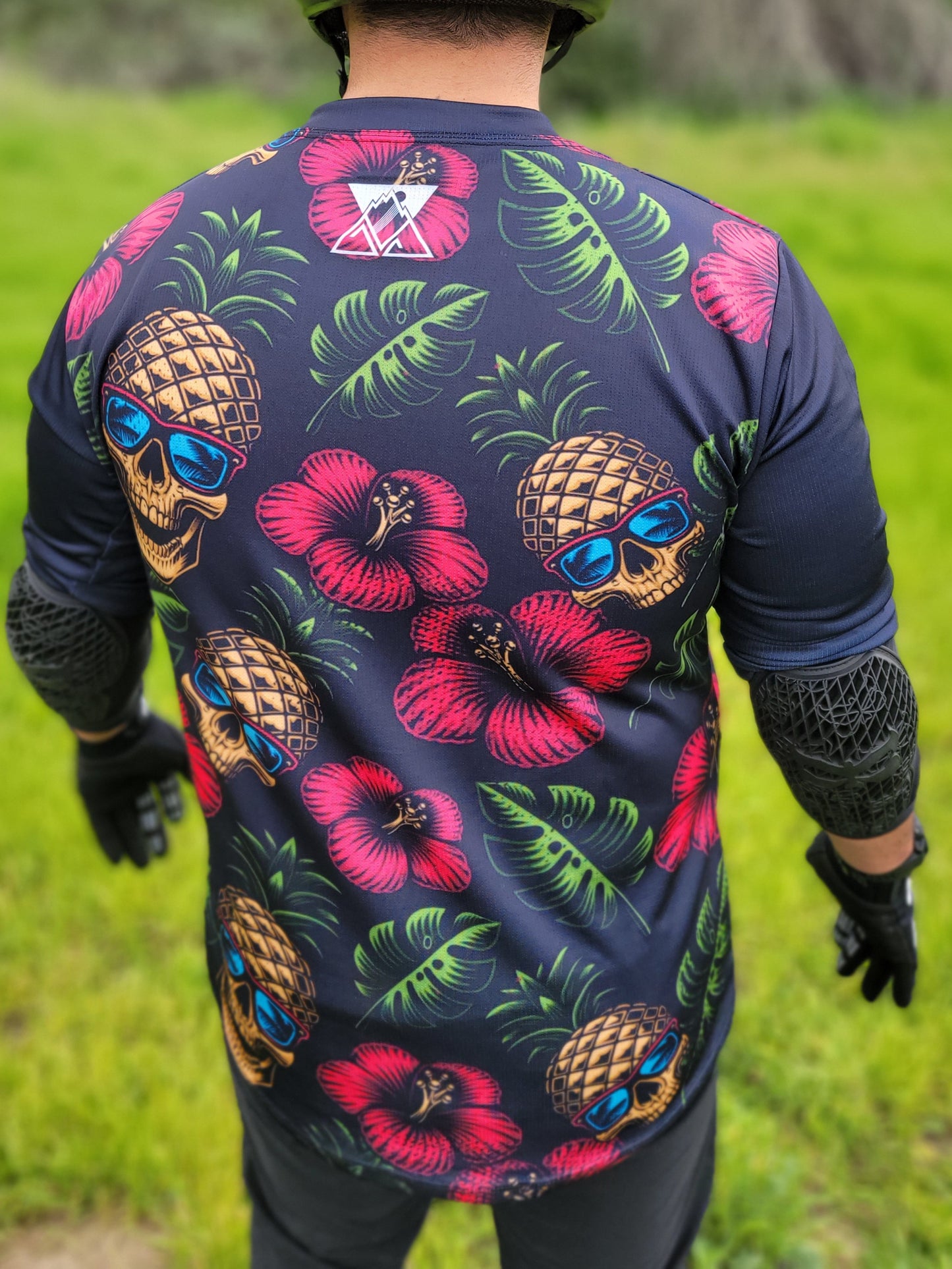 Pine Skulls - 3/4 Sleeve Jersey